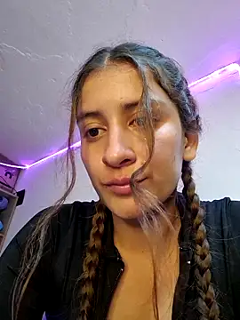 Snapshot of aytanna_torrez chatting on November 2025 03:39:01 PM aytanna torrez online show from November 2025 03:39:01 PM