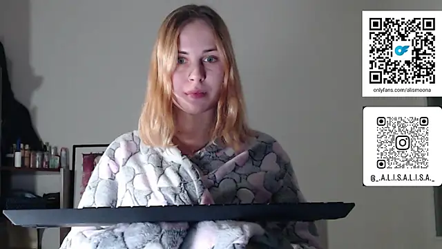 Alismoona online show from December 2025 10:02:01 PM