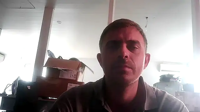 Snapshot of Bikerhot883hd chatting on October 2025 07:35:02 AM Bikerhot883hd online show from October 2025 07:35:02 AM