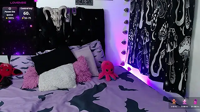 mayaREDdoll online show from October 2025 04:46:02 AM