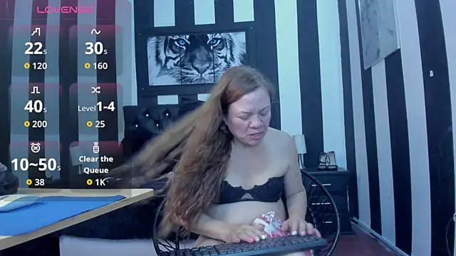 Snapshot of aliceemature4u chatting on October 2025 10:43:01 PM aliceemature4u online show from October 2025 10:43:01 PM