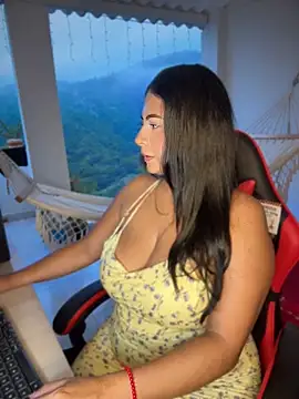 samanthahut1 online show from May 2026 10:26:02 PM