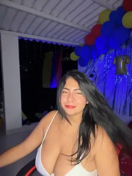samanthahut1 online show from June 2026 12:32:02 AM