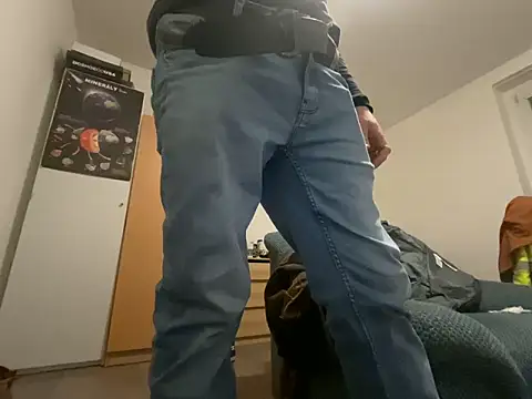 Salon1986 online show from November 2025 11:27:02 PM