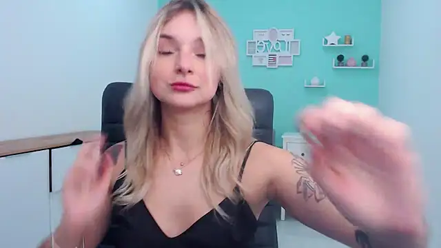 LilFleurish online show from November 2025 06:12:02 AM