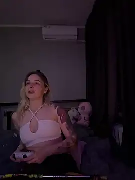 LilFleurish online show from May 2026 07:12:02 PM