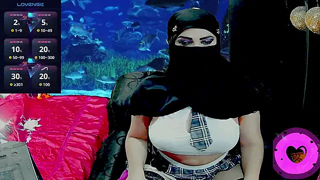 SultanaLayla online show from November 2025 07:39:01 PM