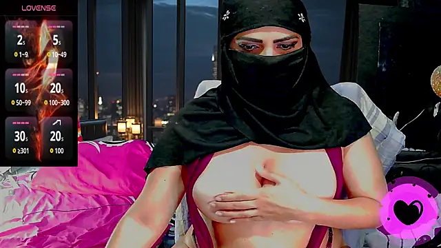 SultanaLayla online show from February 2026 08:07:01 PM