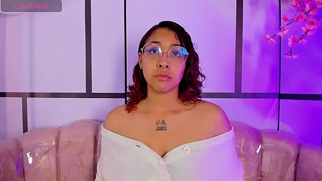 Olivejoness online show from September 2025 05:33:01 AM