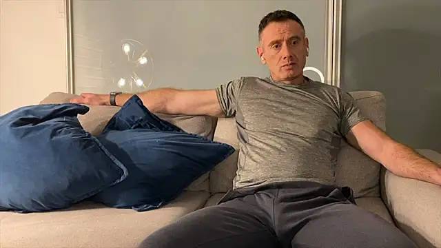 TheDonnyBasilisk online show from November 2025 07:19:02 AM