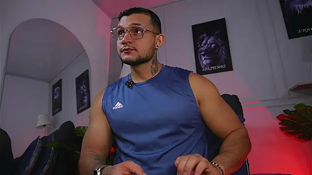 Marco Vega online show from July 2026 02:01:02 AM
