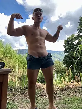 Snapshot of Marco_Vega chatting on October 2025 08:32:02 PM Marco Vega online show from October 2025 08:32:02 PM