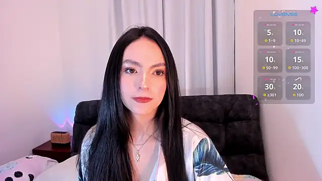 Snapshot of sarah_saenz_ chatting on April 2026 06:32:02 AM sarah saenz online show from April 2026 06:32:02 AM