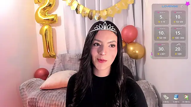 sarah saenz  online show from February 2026 05:07:02 AM