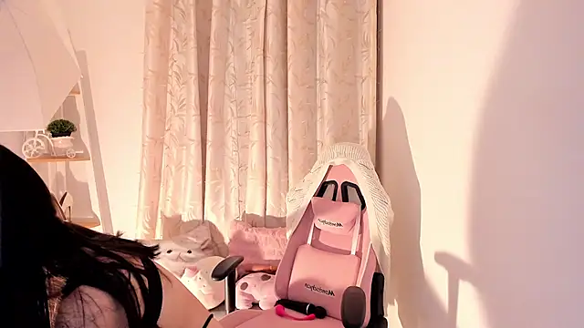 Snapshot of sarah_saenz_ chatting on November 2025 03:06:01 AM sarah saenz online show from November 2025 03:06:01 AM