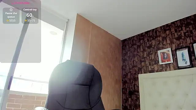 sweet  vanessa1 online show from February 2026 09:12:01 PM