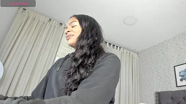 sweet  vanessa1 online show from December 2025 03:52:01 AM