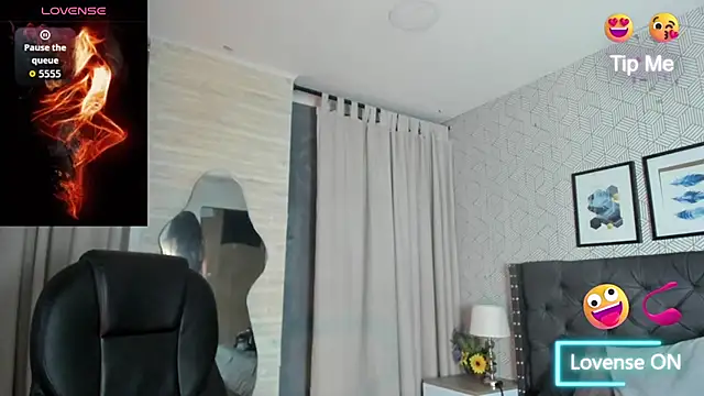 sweet  vanessa1 online show from October 2025 04:58:02 AM