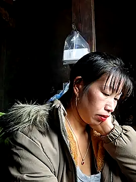 ngocngoc cute online show from November 2025 03:00:02 AM