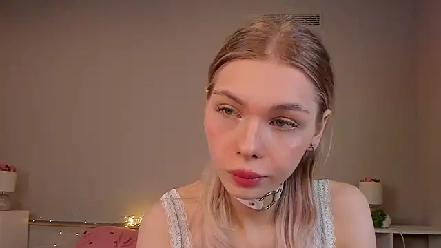 Blondy Fina online show from May 2026 05:56:02 AM