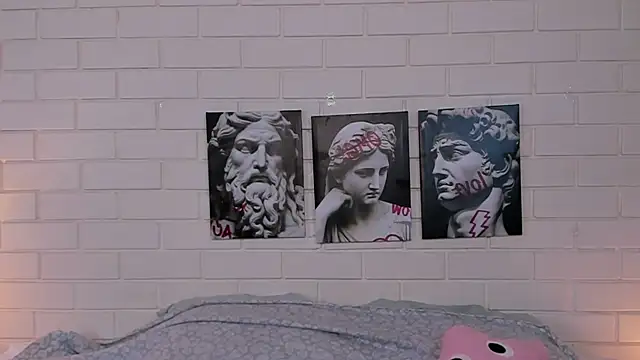 Snapshot of Blondy_Fina chatting on October 2025 04:57:02 AM Blondy Fina online show from October 2025 04:57:02 AM