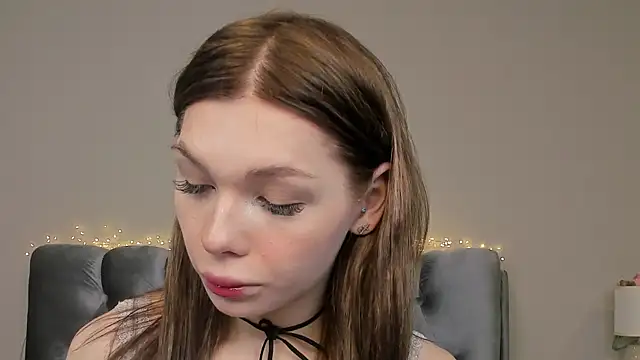 Snapshot of Blondy_Fina chatting on July 2026 06:20:01 AM Blondy Fina online show from July 2026 06:20:01 AM