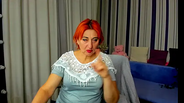 Snapshot of MilanaAlvis chatting on December 2025 01:28:01 PM MilanaAlvis online show from December 2025 01:28:01 PM