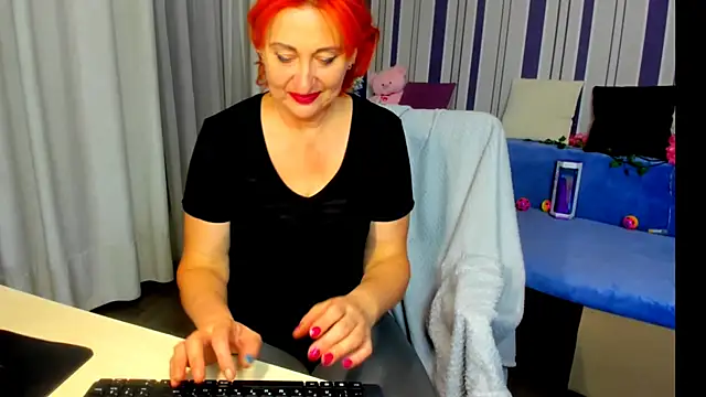 Snapshot of MilanaAlvis chatting on November 2025 08:19:01 PM MilanaAlvis online show from November 2025 08:19:01 PM