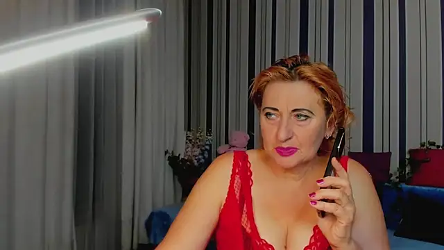 Snapshot of MilanaAlvis chatting on October 2025 01:33:02 PM MilanaAlvis online show from October 2025 01:33:02 PM