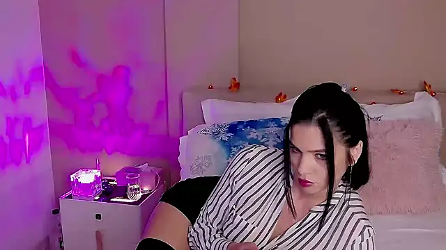 Emily Sheen online show from October 2025 05:28:01 AM