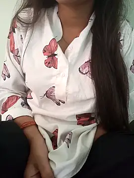Neha Tyagi online show from October 2025 04:58:01 AM