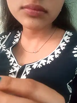 Neha Tyagi online show from October 2025 05:19:02 AM