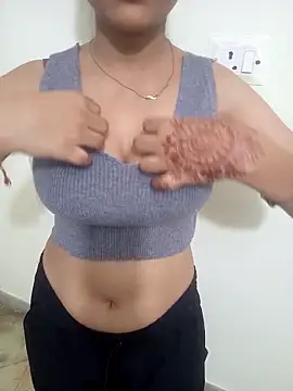 Neha Tyagi online show from September 2025 06:31:02 AM