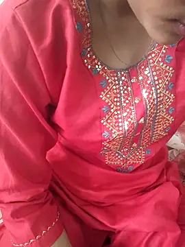 Neha Tyagi online show from October 2025 04:57:02 AM