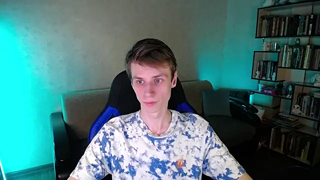 yes cute boy  online show from March 2026 06:37:02 PM