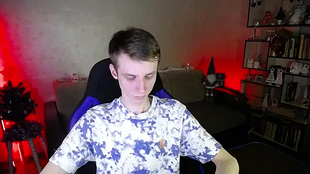 yes cute boy  online show from January 2026 01:40:02 PM