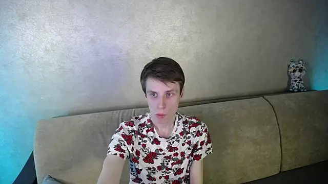 yes cute boy  online show from March 2026 04:35:01 PM