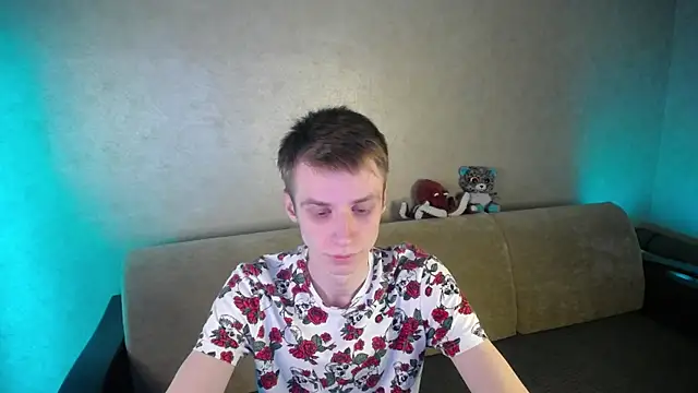 yes cute boy  online show from May 2026 12:31:01 AM