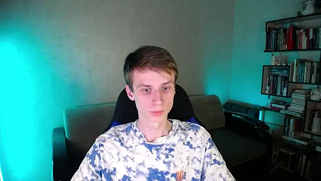 yes cute boy  online show from February 2026 06:16:01 PM