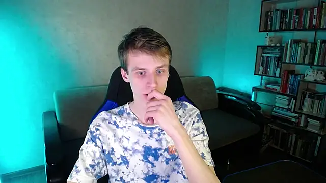 yes cute boy  online show from February 2026 05:46:02 PM