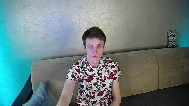 yes cute boy  online show from March 2026 09:29:01 PM