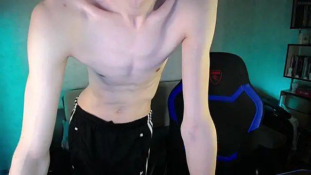 yes cute boy  online show from April 2026 01:07:01 PM