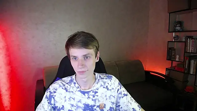 yes cute boy  online show from October 2025 07:26:01 PM