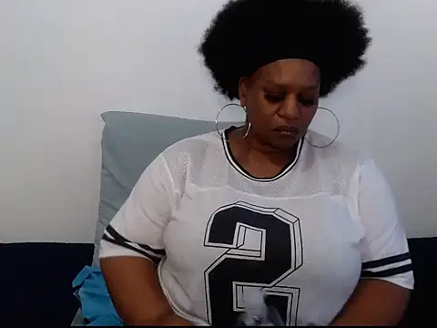 SplendidThalita online show from November 2025 12:09:02 PM