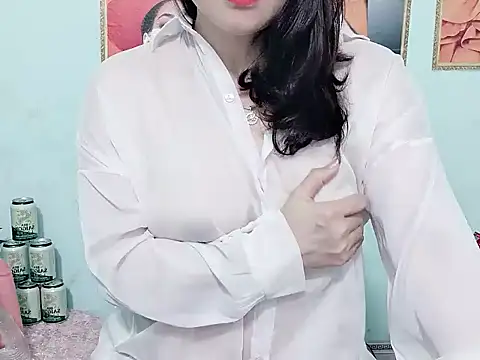 Snapshot of Spa-LinhLinh chatting on May 2026 08:43:02 AM Spa-LinhLinh online show from May 2026 08:43:02 AM