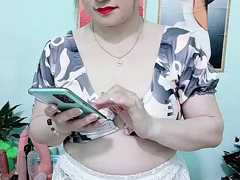 Snapshot of Spa-LinhLinh chatting on May 2026 07:16:01 AM Spa-LinhLinh online show from May 2026 07:16:01 AM