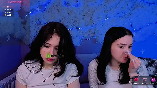 riley sanders online show from April 2026 07:31:01 PM