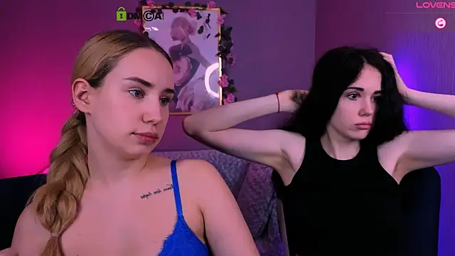 riley sanders online show from November 2025 11:27:01 PM