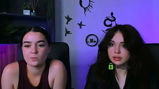 riley sanders online show from July 2026 07:43:01 PM