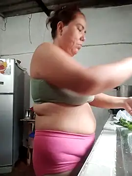 yyuly online show from December 2025 02:30:02 PM